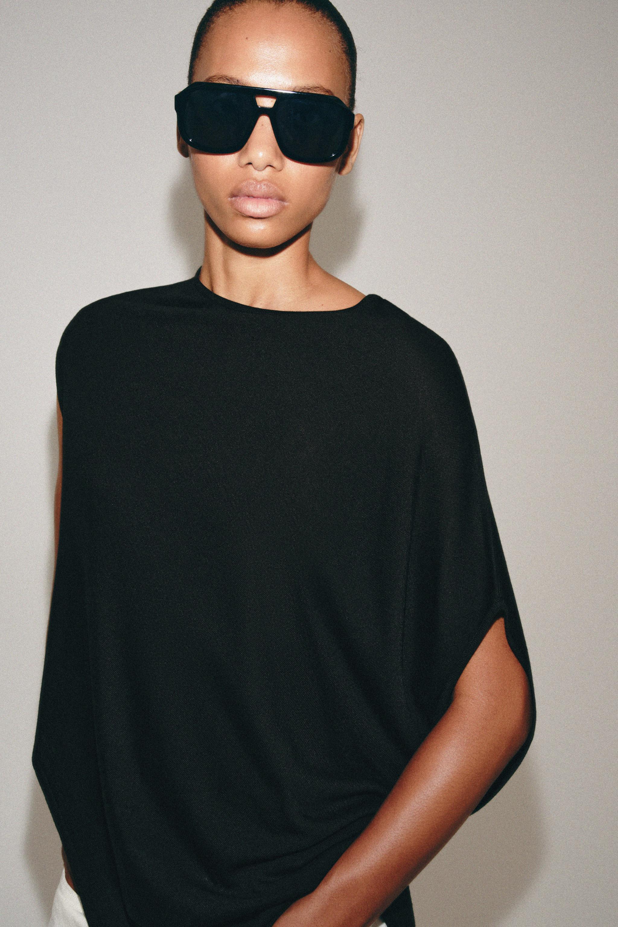 ASYMMETRIC KNIT TOP